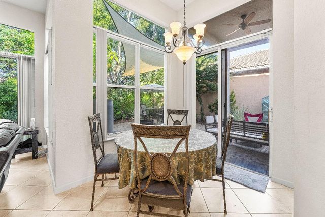 6383 Paradise Cove, West Palm Beach, FL 33411