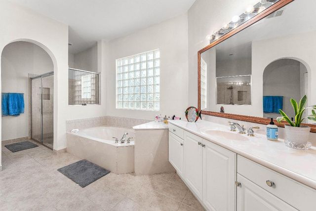 6383 Paradise Cove, West Palm Beach, FL 33411