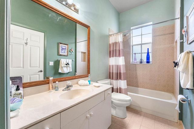 6383 Paradise Cove, West Palm Beach, FL 33411