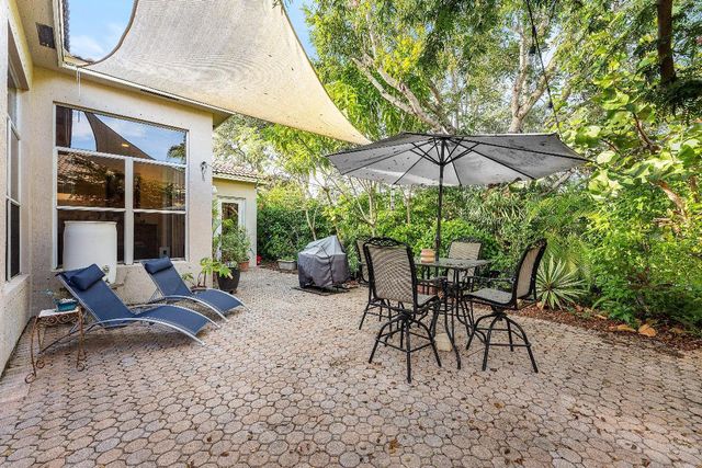 6383 Paradise Cove, West Palm Beach, FL 33411