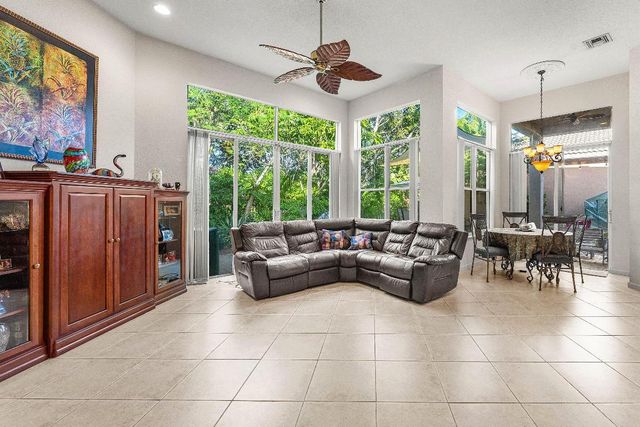 6383 Paradise Cove, West Palm Beach, FL 33411