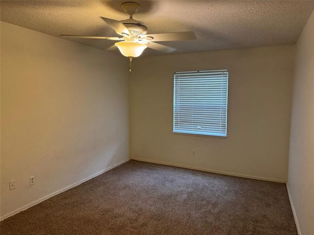 2612 N Ann Arbor Avenue 148, Oklahoma City, OK 73127