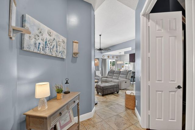 8142 Jolly Harbour Court, Wellington, FL 33414