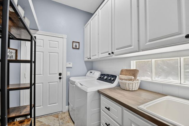 8142 Jolly Harbour Court, Wellington, FL 33414