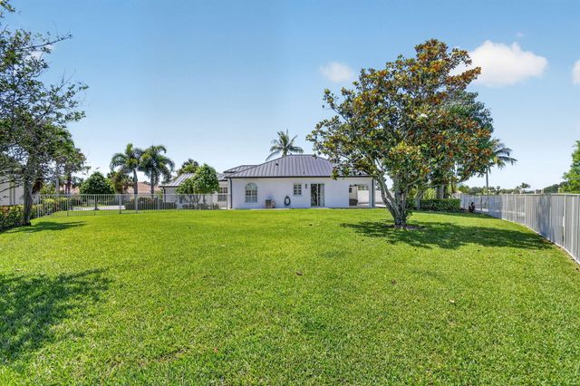 8142 Jolly Harbour Court, Wellington, FL 33414