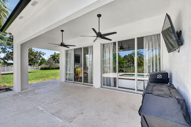 8142 Jolly Harbour Court, Wellington, FL 33414