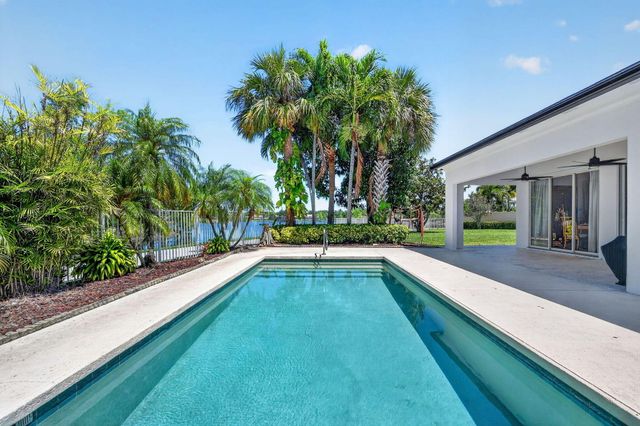 8142 Jolly Harbour Court, Wellington, FL 33414