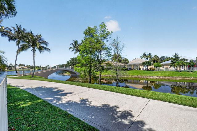 8142 Jolly Harbour Court, Wellington, FL 33414