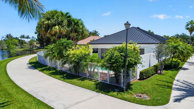 8142 Jolly Harbour Court, Wellington, FL 33414