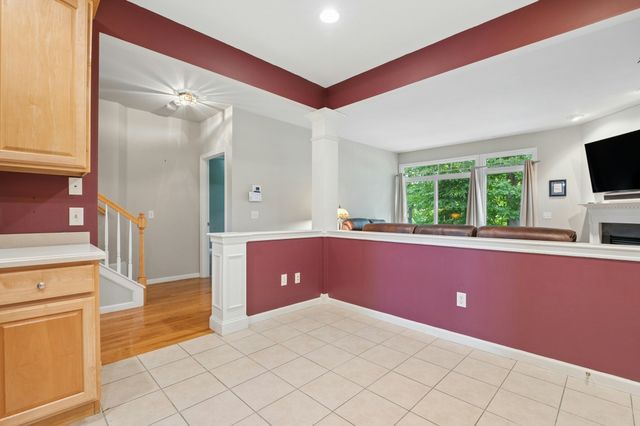 126 Clubhouse Lane 126, Northbridge, MA 01534
