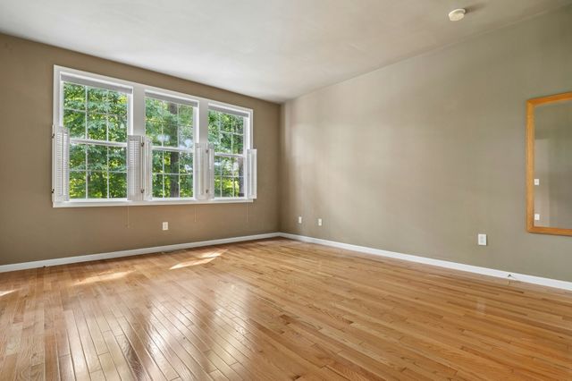 126 Clubhouse Lane 126, Northbridge, MA 01534