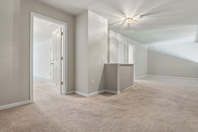 126 Clubhouse Lane 126, Northbridge, MA 01534