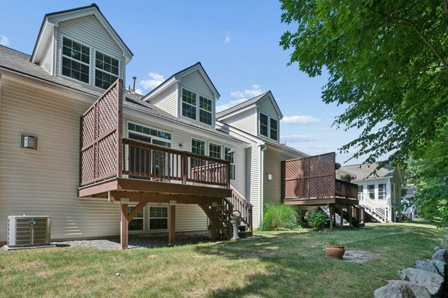 126 Clubhouse Lane 126, Northbridge, MA 01534