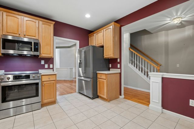 126 Clubhouse Lane 126, Northbridge, MA 01534