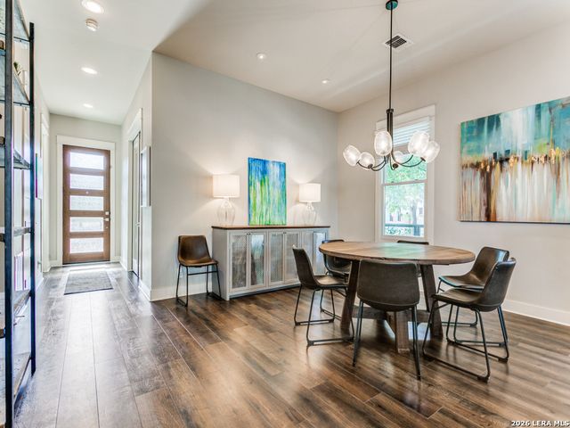 1103 N Pine St, San Antonio, TX 78202