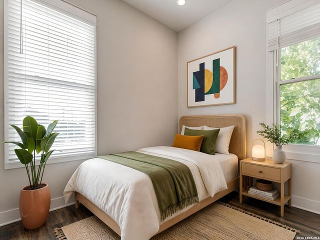 1103 N Pine St, San Antonio, TX 78202