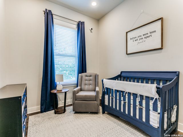 1103 N Pine St, San Antonio, TX 78202