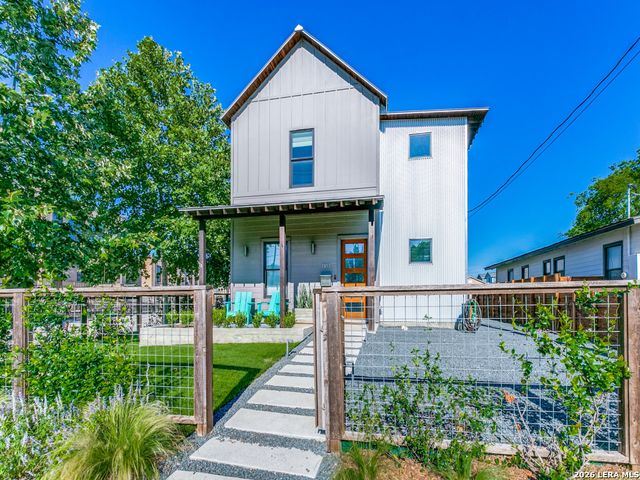 1103 N Pine St, San Antonio, TX 78202