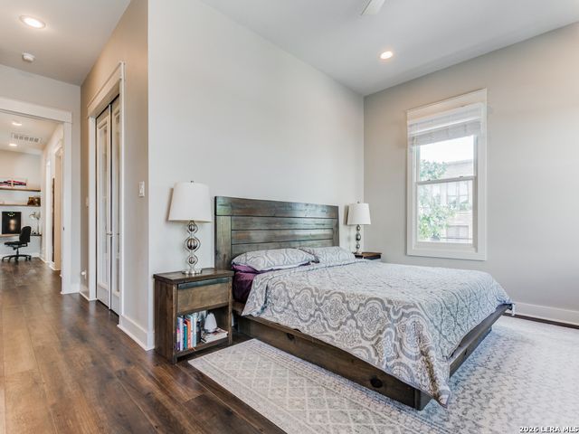 1103 N Pine St, San Antonio, TX 78202