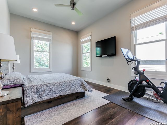 1103 N Pine St, San Antonio, TX 78202
