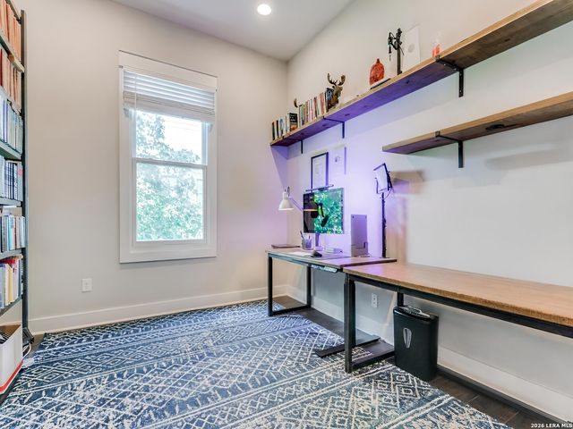 1103 N Pine St, San Antonio, TX 78202