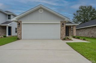 3342 Bliss Ln 9A, Cantonment, FL 32533