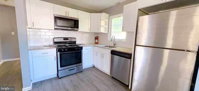 601 UHLER AVE, Burlington, NJ 08016