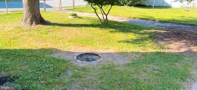 601 UHLER AVE, Burlington, NJ 08016