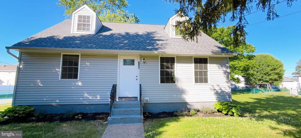 601 UHLER AVE, Burlington, NJ 08016