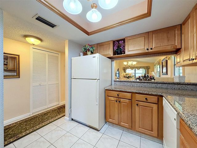 1309 HAMMOCK PINE BOULEVARD 1309, Clearwater, FL 33761
