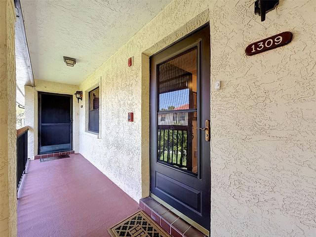 1309 HAMMOCK PINE BOULEVARD 1309, Clearwater, FL 33761