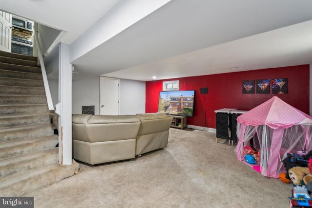 818 NEPTUNE AVE, Oxon Hill, MD 20745