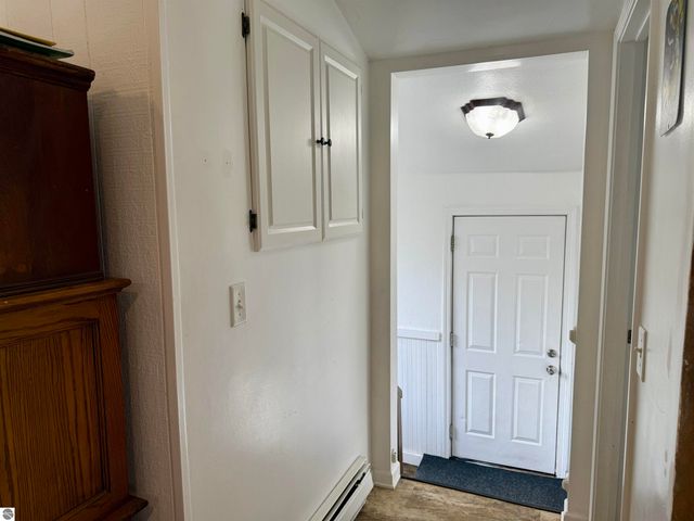 711 Francisco Avenue, Alma, MI 48801