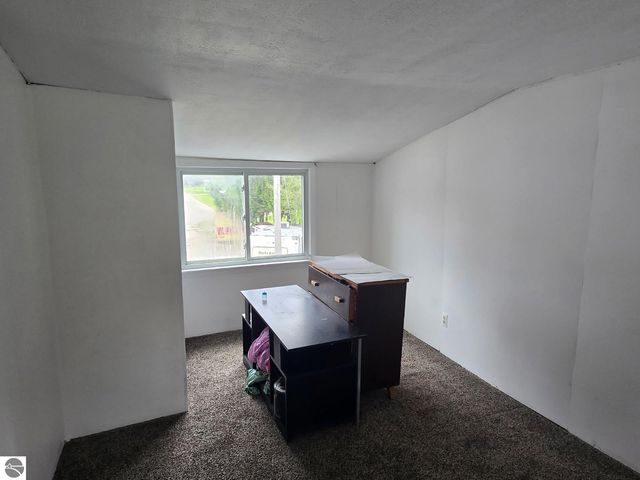 711 Francisco Avenue, Alma, MI 48801