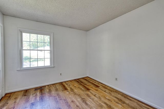 102 Wake Robin Circle, Spartanburg, SC 29301