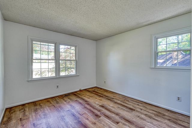 102 Wake Robin Circle, Spartanburg, SC 29301