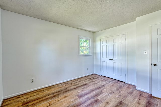 102 Wake Robin Circle, Spartanburg, SC 29301