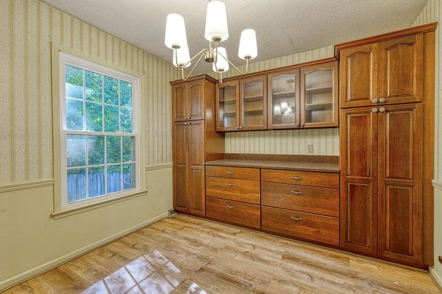 102 Wake Robin Circle, Spartanburg, SC 29301