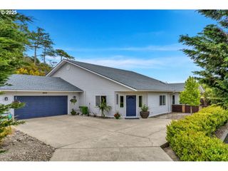 3275 REDWOOD Loop, Florence, OR 97439