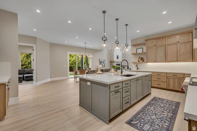 3168 W CHALK CREEK, South Jordan, UT 84095