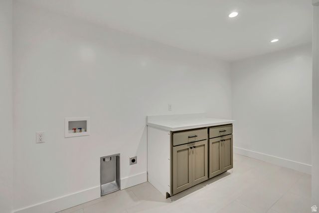 3168 W CHALK CREEK, South Jordan, UT 84095