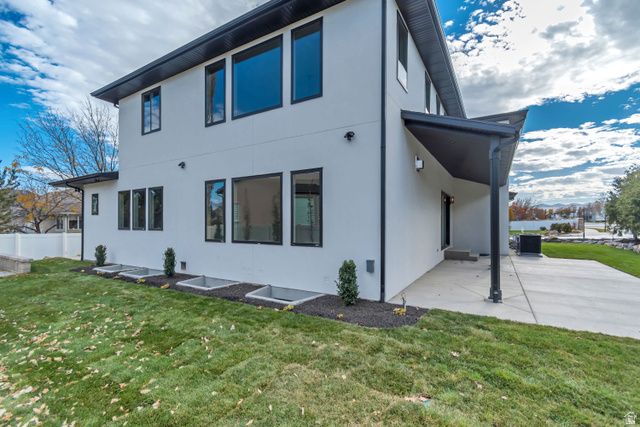 3168 W CHALK CREEK, South Jordan, UT 84095