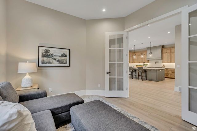 3168 W CHALK CREEK, South Jordan, UT 84095