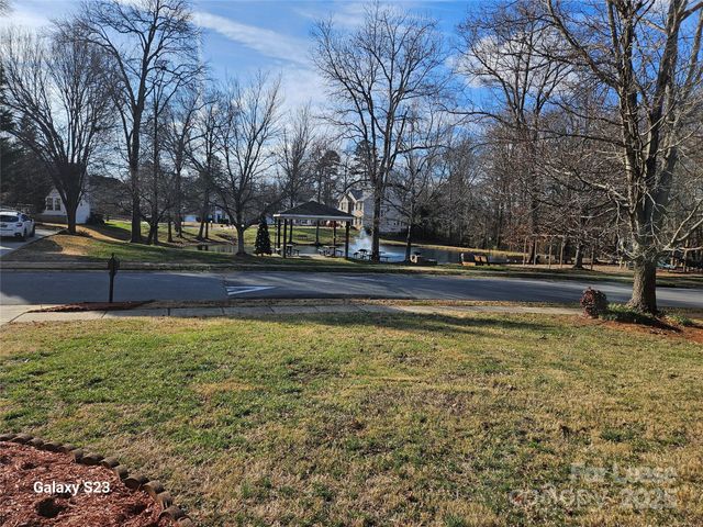 10020 Spring Park Drive, Charlotte, NC 28269