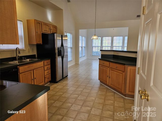 10020 Spring Park Drive, Charlotte, NC 28269