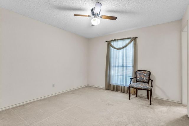 1013 Canyon Ridge Drive, Desoto, TX 75115