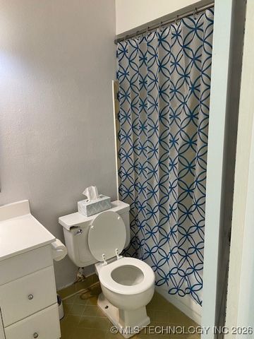 1530 E 66th Court, Tulsa, OK 74136