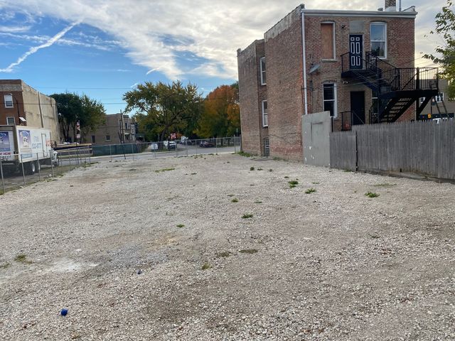 1532 S Kedzie Avenue, Chicago, IL 60623