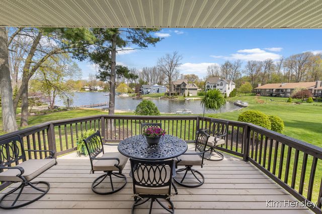 6641 Bella Vista Drive Ne, Cannon Twp, MI 49341
