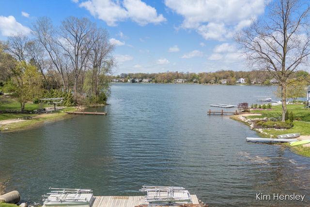 6641 Bella Vista Drive Ne, Cannon Twp, MI 49341
